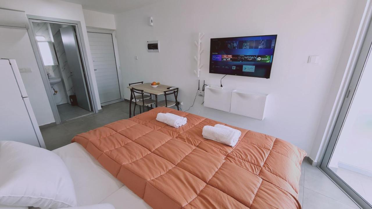 Stay Napa Living Studios Ajia Napa Zewnętrze zdjęcie