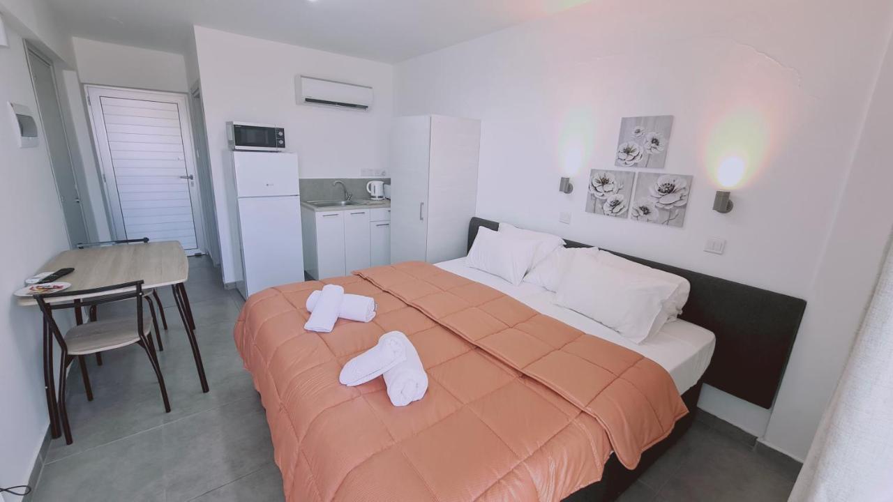 Stay Napa Living Studios Ajia Napa Zewnętrze zdjęcie
