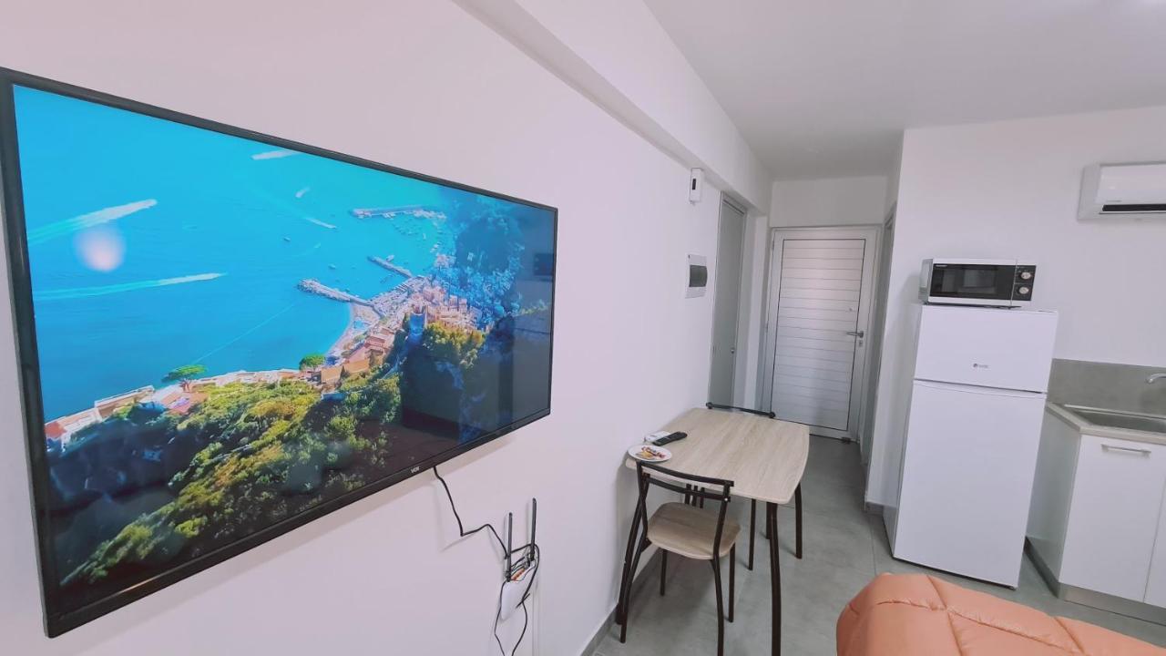 Stay Napa Living Studios Ajia Napa Zewnętrze zdjęcie